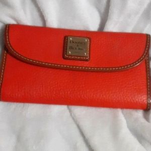 Dooney & Bourke